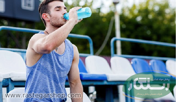 بهترین نوشیدنی‌های انرژی‌زا برای ورزشکاران کدامند؟ e%